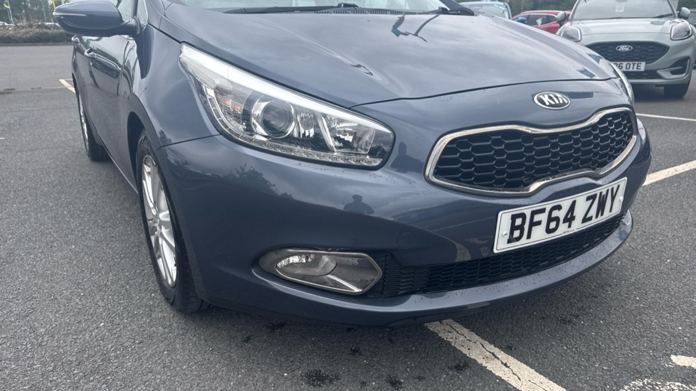 Kia Ceed Crdi 1 5-Door White #20