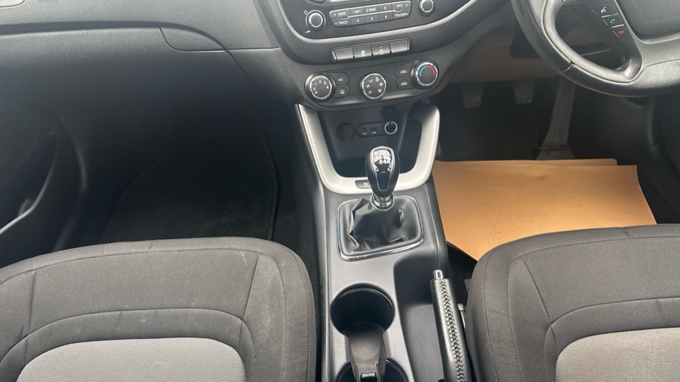 Kia Ceed Crdi 1 5-Door White #14