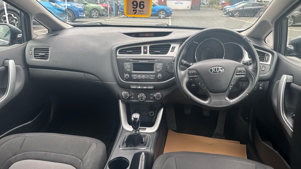 Kia Ceed Crdi 1 5-Door White #11