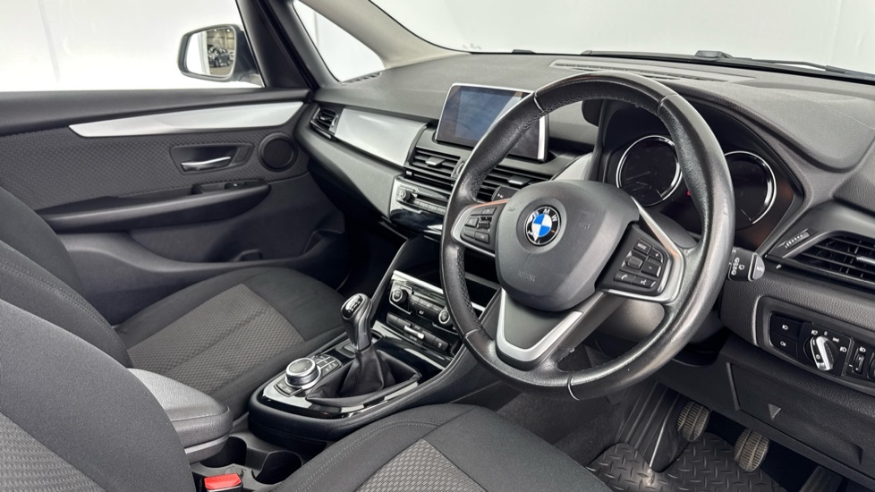 BMW 2 Series Se CP19LFF White #6