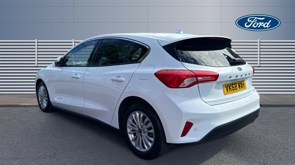 Ford Focus Titanium White #2