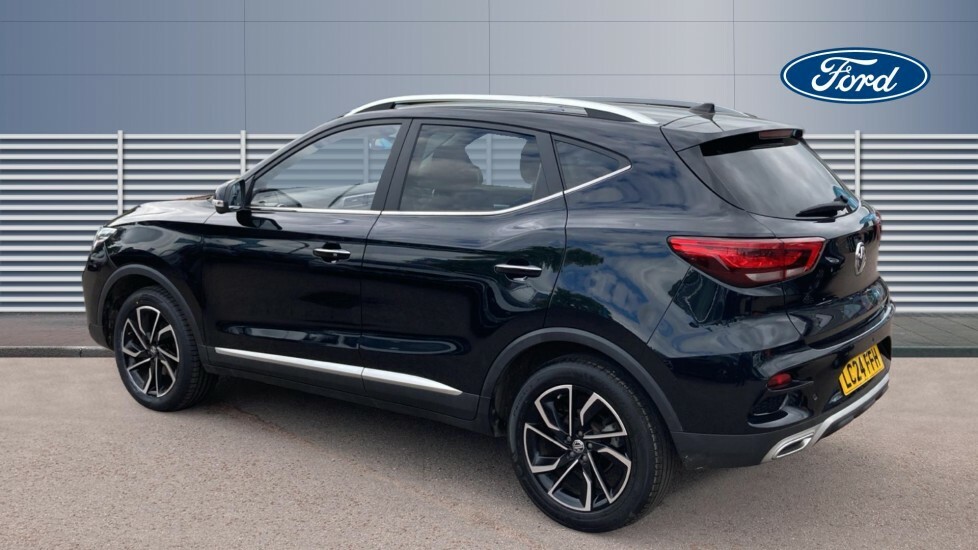 MG ZS Exclusive Black #2