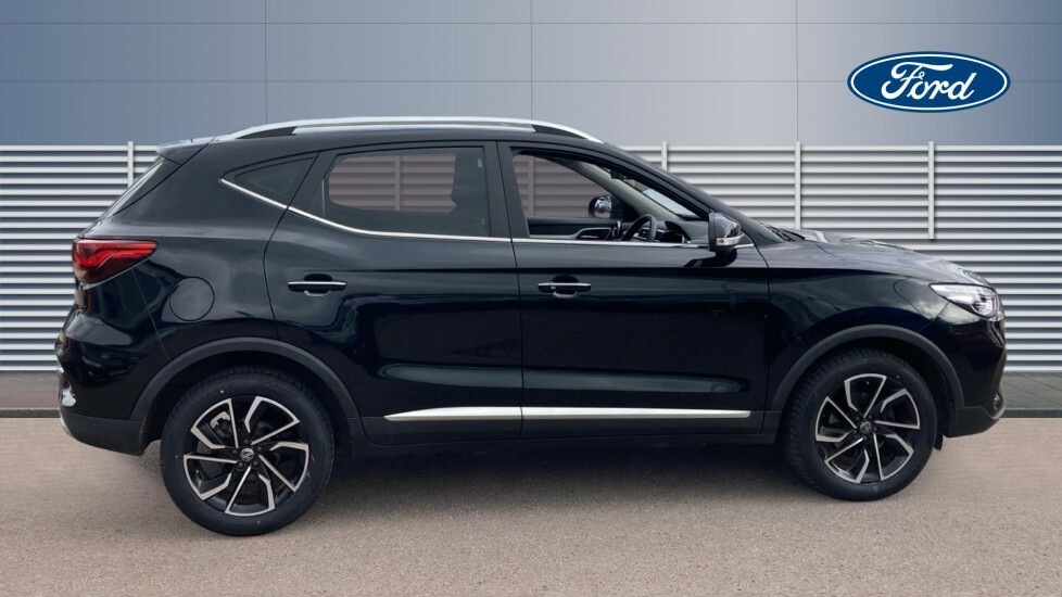MG ZS Exclusive Black #5