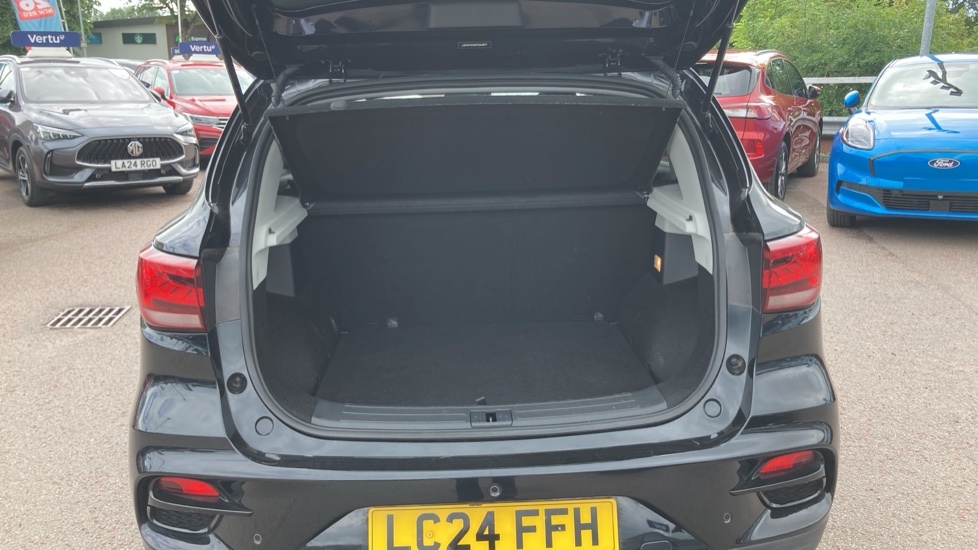 MG ZS Exclusive Black #4