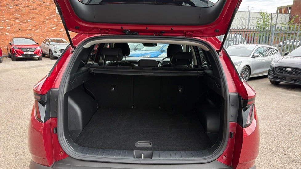 Hyundai Tucson Se Connect FY23VGR Red #4