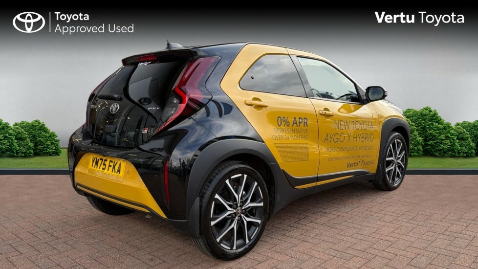 Toyota Aygo X Gr Sport Yellow #2