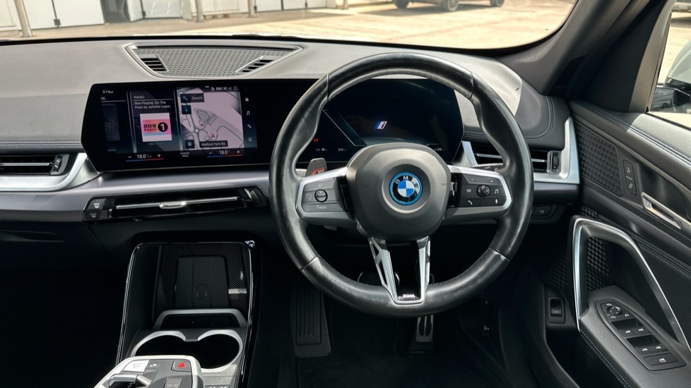 BMW iX1 M Sport White #5