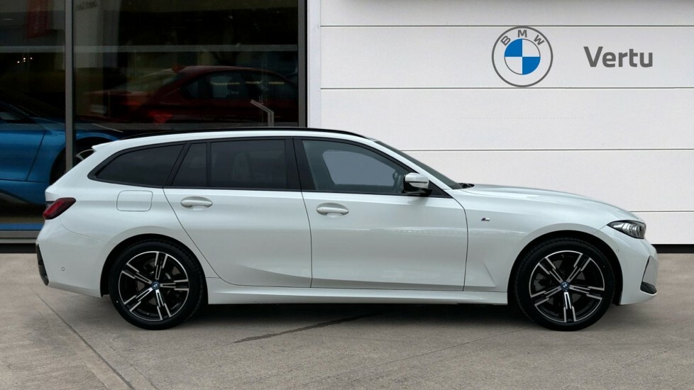 BMW 3 Series M Sport WP73VCU White #3