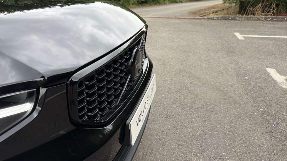 Volvo XC40 Plus, B4 Mild Hybrid, Dark Grey #59