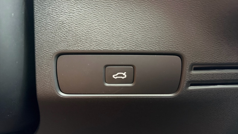 Volvo XC40 Plus, B4 Mild Hybrid, Dark Grey #45