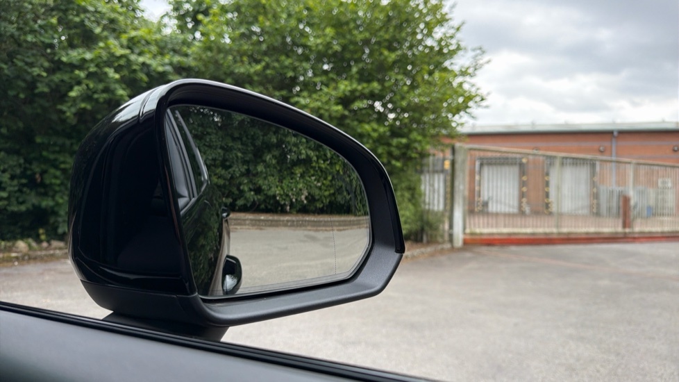 Volvo XC40 Plus, B4 Mild Hybrid, Dark Grey #30