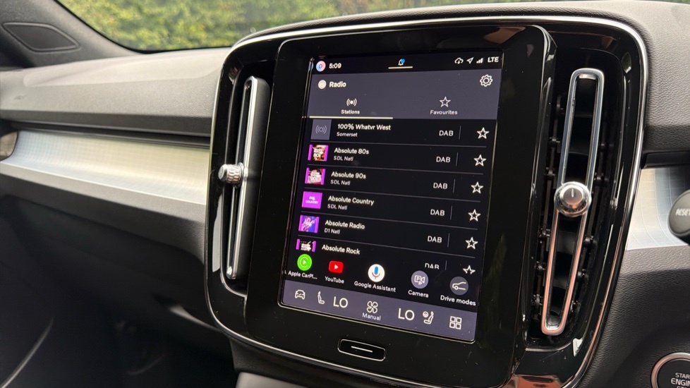 Volvo XC40 Plus, B4 Mild Hybrid, Dark Grey #41