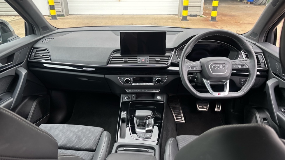 Audi Q5 Black Edition NU24JZJ Black #4