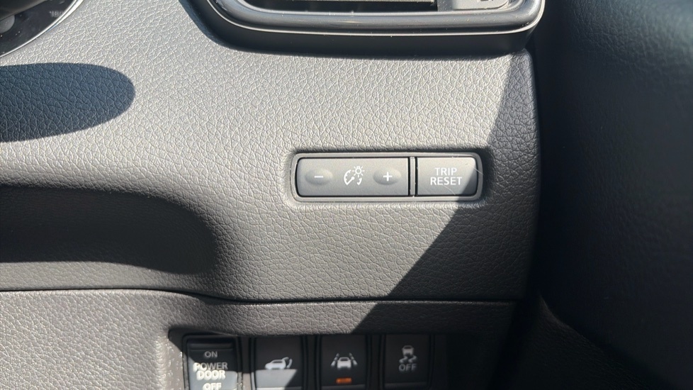 Nissan X-Trail   #25