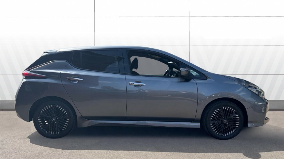Nissan Leaf N-connecta DV22XCZ Grey #5