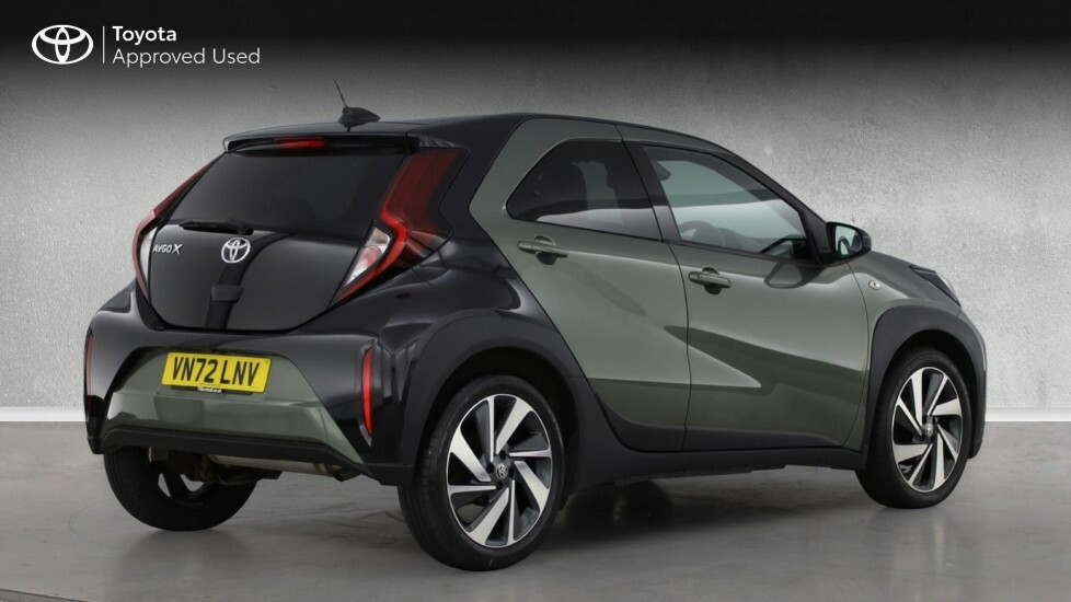 Toyota Aygo X Edge Green #2