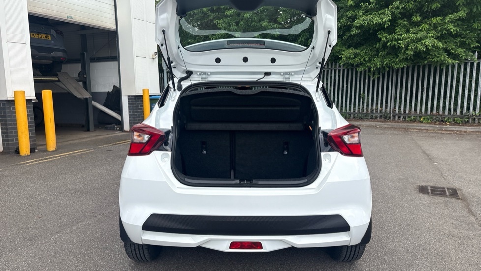 Nissan Micra Acenta White #4