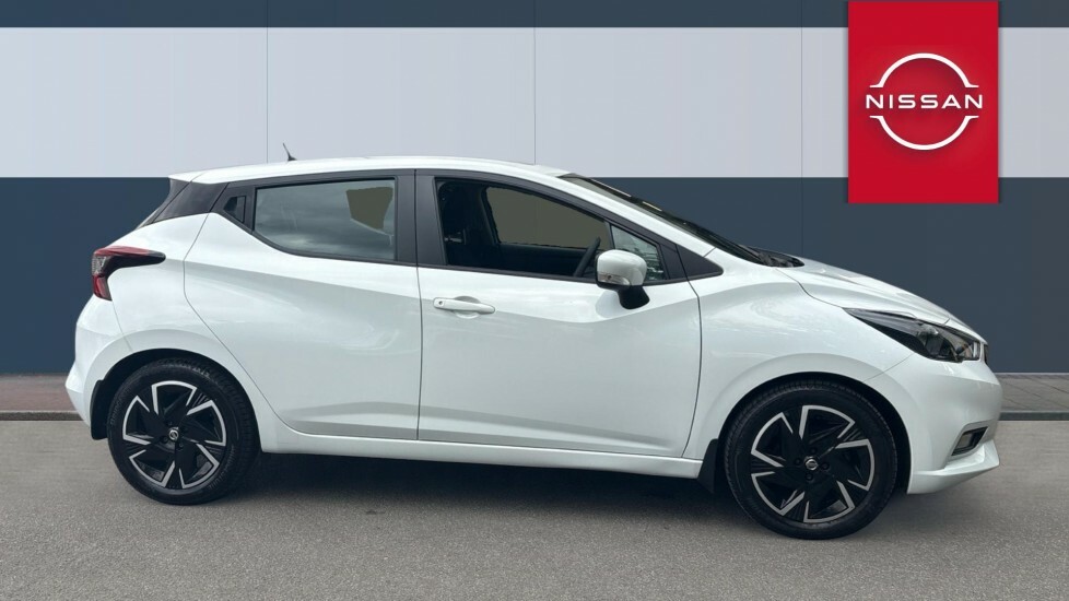 Nissan Micra Acenta White #5