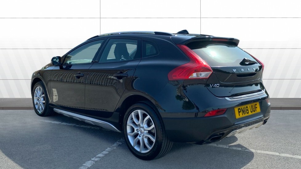 Volvo V40 Cross Country Cross Country Pro Black #2