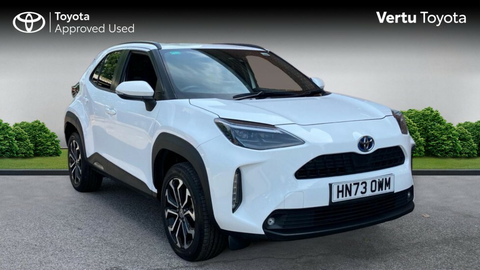 Toyota Yaris Cross Design White