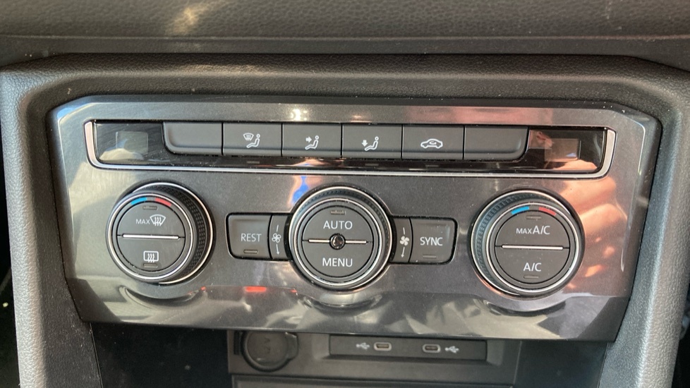 Volkswagen Tiguan Allspace R-line Tech Grey #37