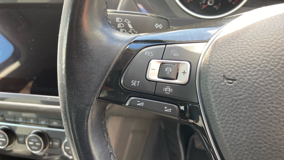 Volkswagen Tiguan Allspace R-line Tech Grey #36