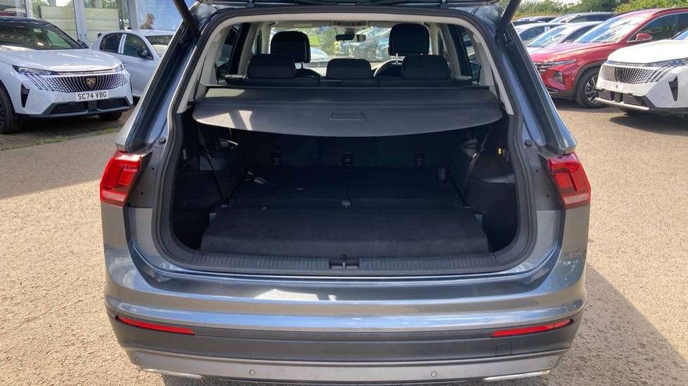 Volkswagen Tiguan Allspace Match Grey #4