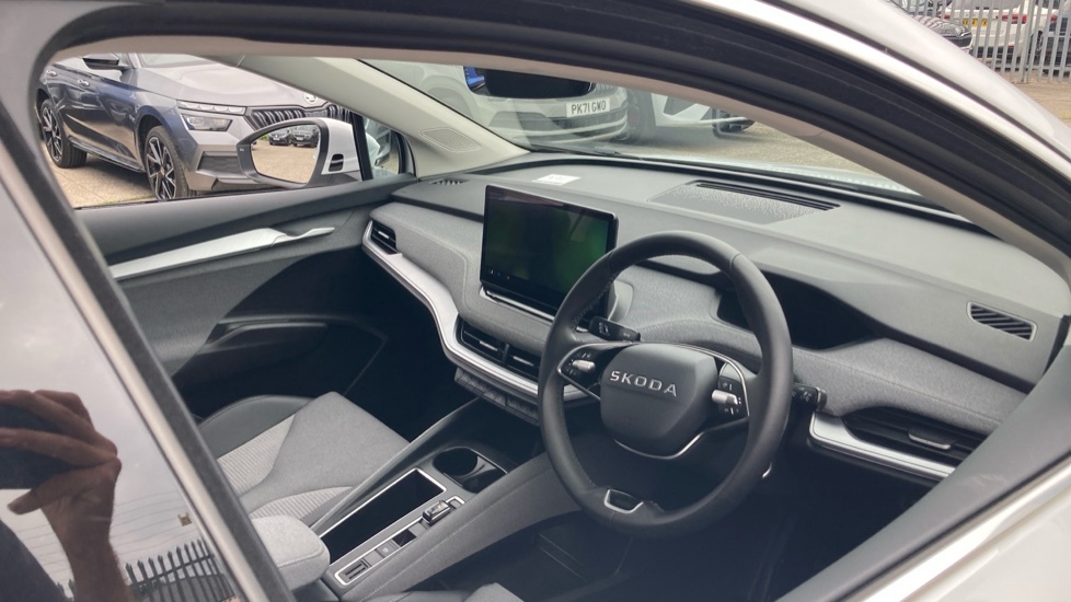 Skoda ENYAQ Edition White #6