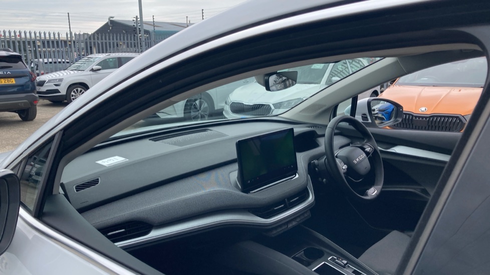 Skoda ENYAQ Edition White #2