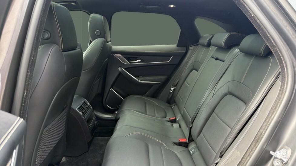 Jaguar F-Pace R-dynamic Hse KR72PSX Grey #4