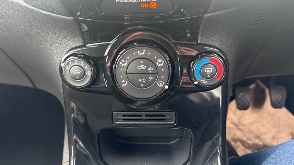 Ford Fiesta 1.0 Ecoboost 125 Titanium Blue #24