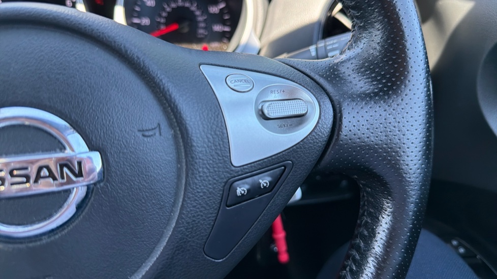 Nissan Juke 1.5L Tekna Dci 110 Bhp Grey #27