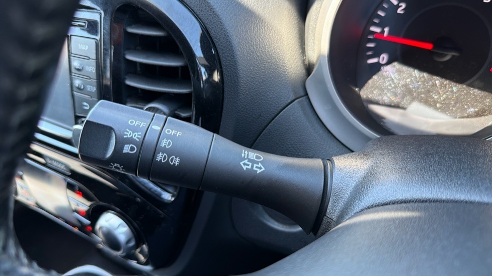 Nissan Juke 1.5L Tekna Dci 110 Bhp Grey #29