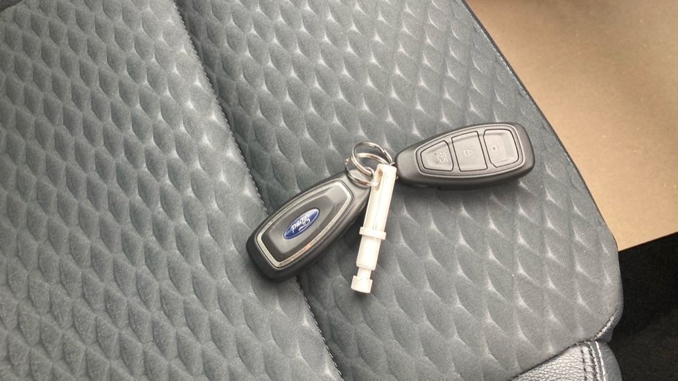 Ford Focus 1.0T Ecoboost Titanium X Euro 6 Ss #20