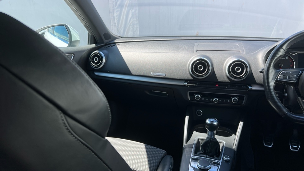 Audi A3 1.4 Tfsi Se Hatchback S Tronic White #14