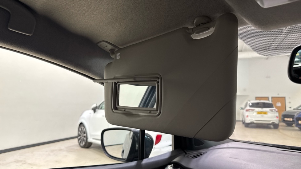 Nissan Micra Micra Acenta Ig-t White #24