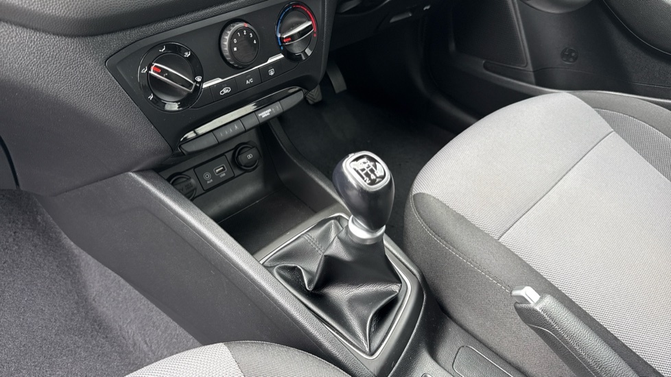 Hyundai I20 1.2L Play Grey #13