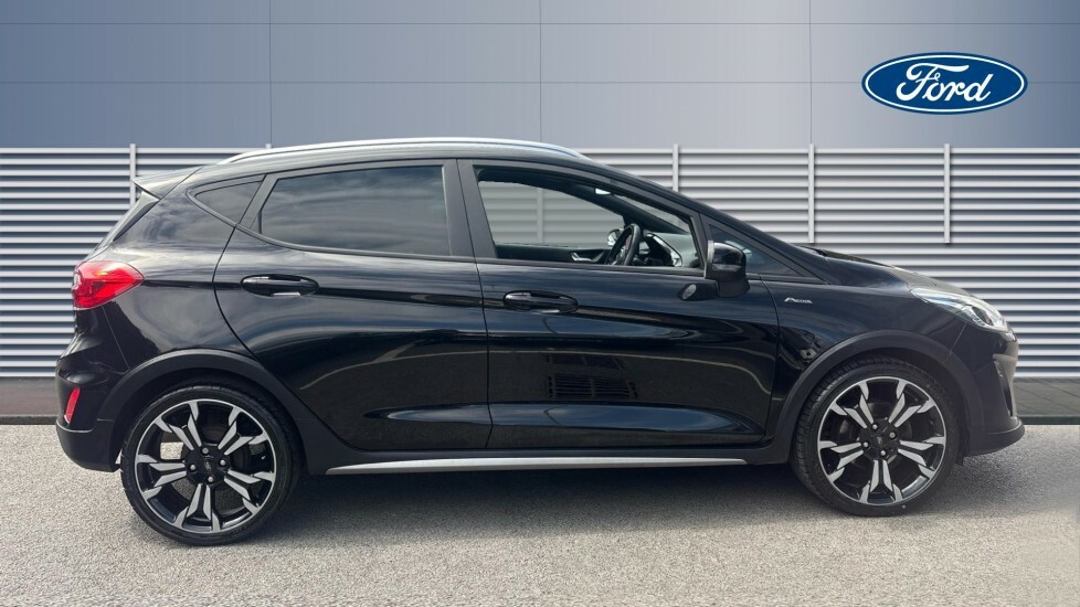 Ford Fiesta Active X Edition Black #5