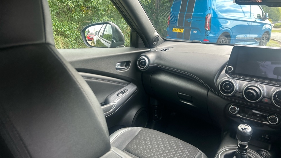 Nissan Juke 1.0 Dig-t 114 Tekna Grey #14