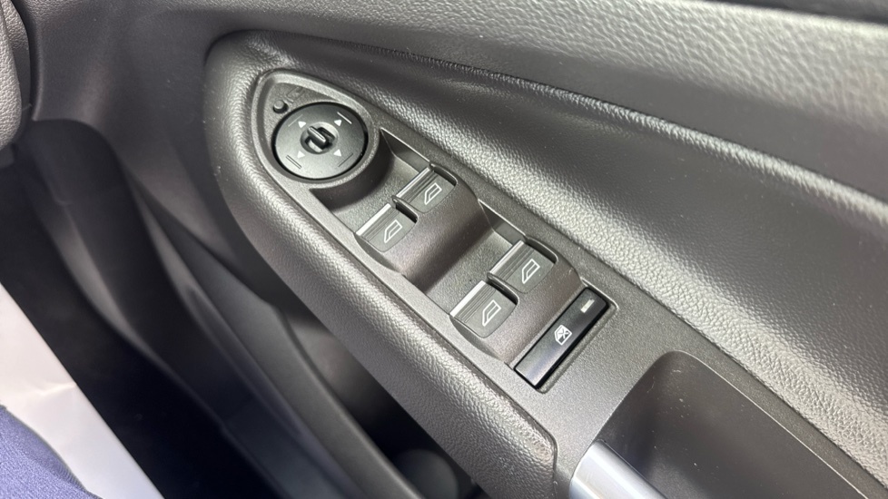 Ford Kuga 1.5 Ecoboost St-line 2Wd Grey #27