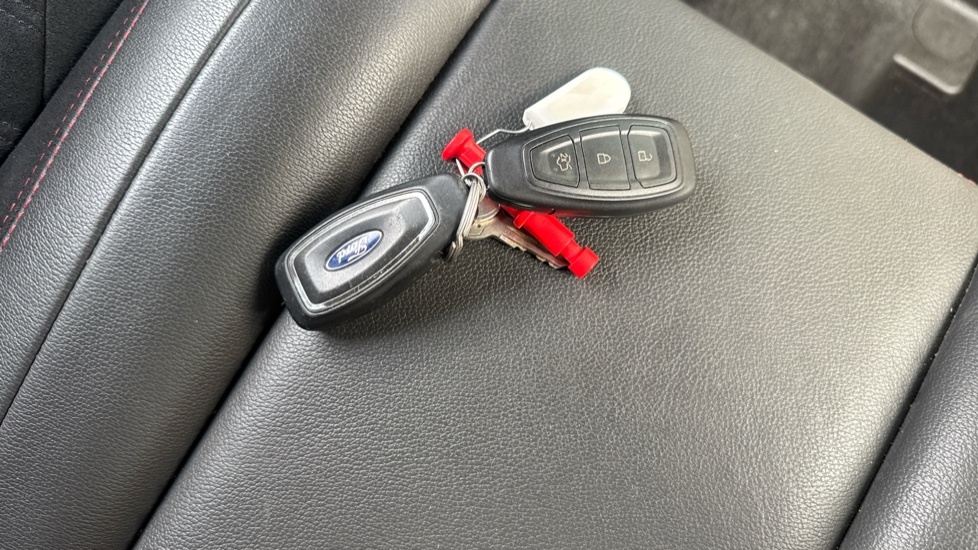 Ford Kuga 1.5 Ecoboost St-line 2Wd Grey #19