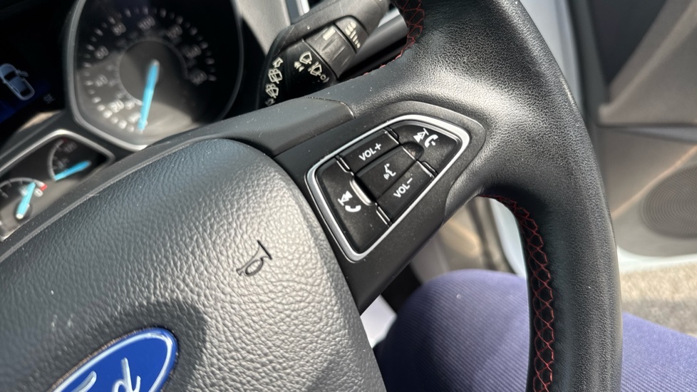 Ford Kuga 1.5 Ecoboost St-line 2Wd Grey #26