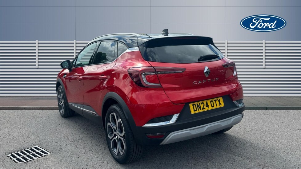 Renault Captur Techno Black #2