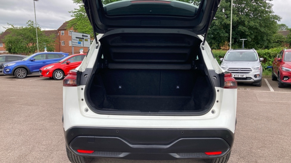 Nissan Qashqai Hatchback Blue #4