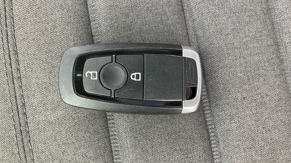 Ford Tourneo Connect 1.5 Ecoblue 120 Titanium Powershift Black #20