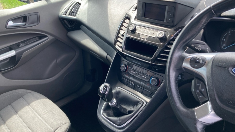 Ford Tourneo Connect 1.5 Ecoblue 120 Titanium Powershift Black #14