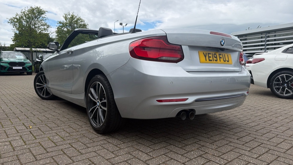 BMW 2 Series 220D Xdrive M Sport Black #30