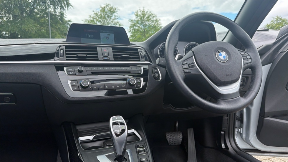 BMW 2 Series 220D Xdrive M Sport Black #44