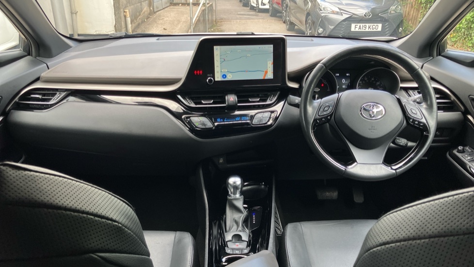 Toyota C-Hr Excel White #6