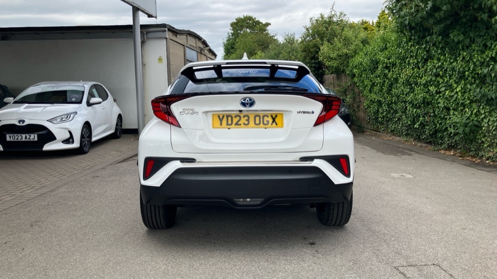 Toyota C-Hr Design White #26